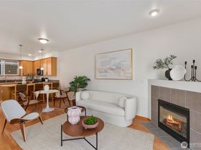 12047 33rd Avenue NE B, Seattle WA 98125