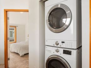 12047 33rd Avenue NE B, Seattle WA 98125