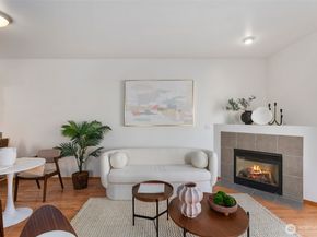 12047 33rd Avenue NE B, Seattle WA 98125