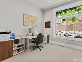 8246 W Mercer Way, Mercer Island WA 98040