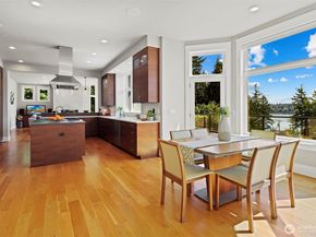 8246 W Mercer Way, Mercer Island WA 98040