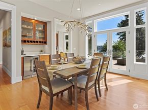 8246 W Mercer Way, Mercer Island WA 98040