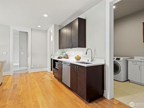 8246 W Mercer Way, Mercer Island WA 98040
