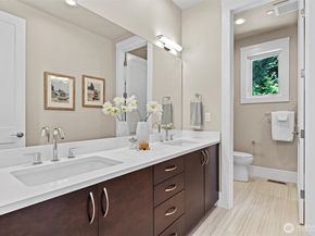 8246 W Mercer Way, Mercer Island WA 98040