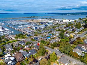 1602 Rucker Ave, Everett WA 98201
