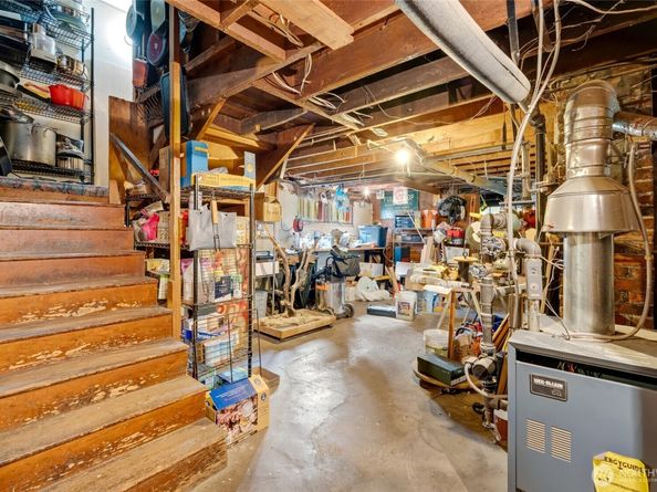 1602 Rucker Ave, Everett WA 98201