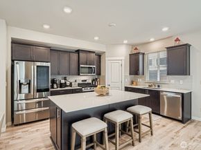 28240 33rd Place S 3, Auburn WA 98001