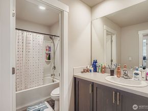 28240 33rd Place S 3, Auburn WA 98001