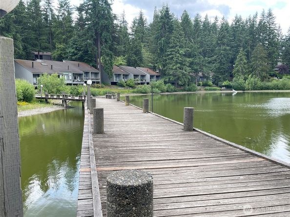6051 137th Avenue NE 336, Redmond WA 98052