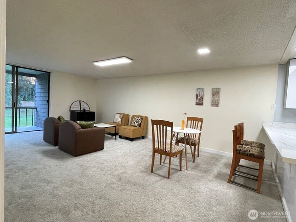 6051 137th Avenue NE 336, Redmond WA 98052
