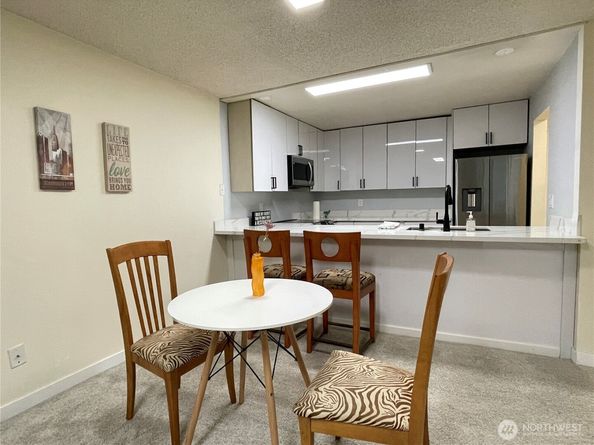 6051 137th Avenue NE 336, Redmond WA 98052