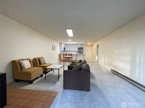 6051 137th Avenue NE 336, Redmond WA 98052