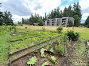 6051 137th Avenue NE 336, Redmond WA 98052