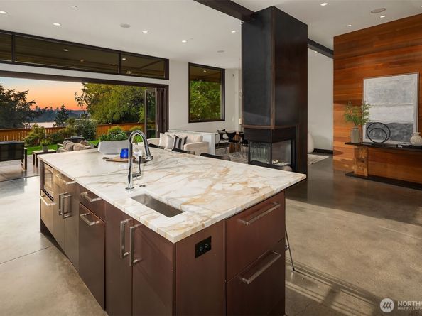 10314 SE 25th Street, Bellevue WA 98004