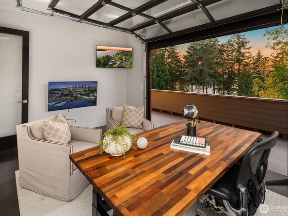 10314 SE 25th Street, Bellevue WA 98004