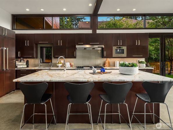 10314 SE 25th Street, Bellevue WA 98004