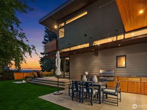 10314 SE 25th Street, Bellevue WA 98004