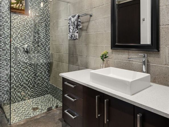 10314 SE 25th Street, Bellevue WA 98004