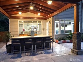 2312 108th Avenue SE, Bellevue WA 98004