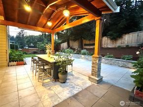 2312 108th Avenue SE, Bellevue WA 98004