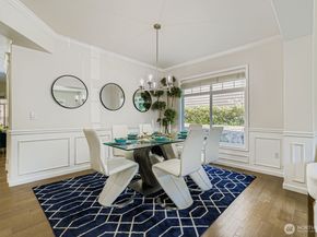 2312 108th Avenue SE, Bellevue WA 98004