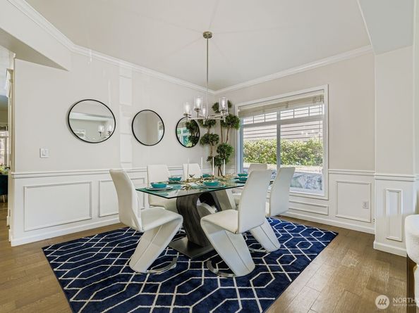 2312 108th Avenue SE, Bellevue WA 98004