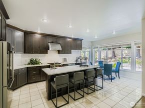 2312 108th Avenue SE, Bellevue WA 98004