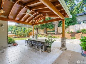 2312 108th Avenue SE, Bellevue WA 98004