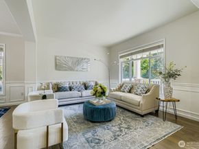 2312 108th Avenue SE, Bellevue WA 98004