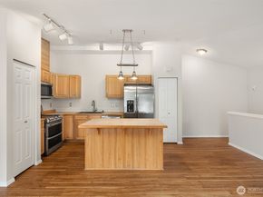 14335 Simonds Road NE A203, Kirkland WA 98034