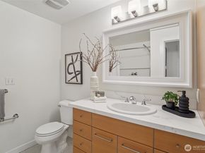 1410 E Pine Street W405, Seattle WA 98122