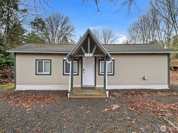 1103 N Wycoff Avenue A, Bremerton WA 98312