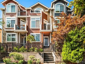 209 18th Avenue E B, Seattle WA 98112