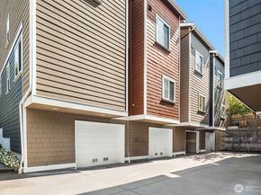 209 18th Avenue E B, Seattle WA 98112
