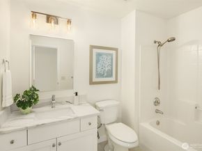 746 239th Lane SE, Sammamish WA 98074