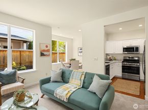 746 239th Lane SE, Sammamish WA 98074
