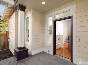 746 239th Lane SE, Sammamish WA 98074