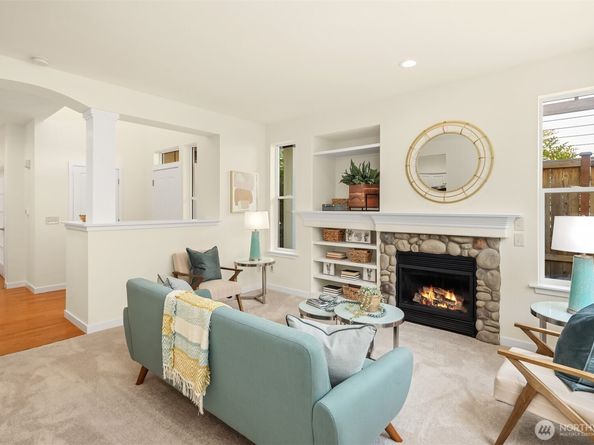 746 239th Lane SE, Sammamish WA 98074