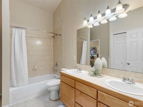 11209 Greenwood Avenue N A, Seattle WA 98133