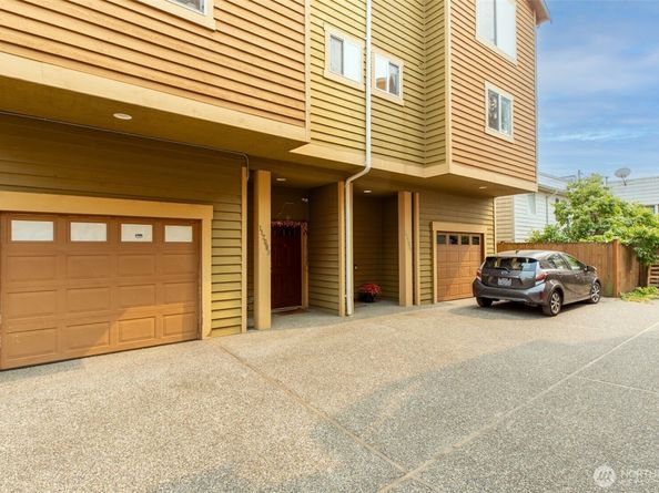 11209 Greenwood Avenue N A, Seattle WA 98133