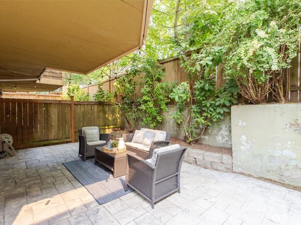 11209 Greenwood Avenue N A, Seattle WA 98133
