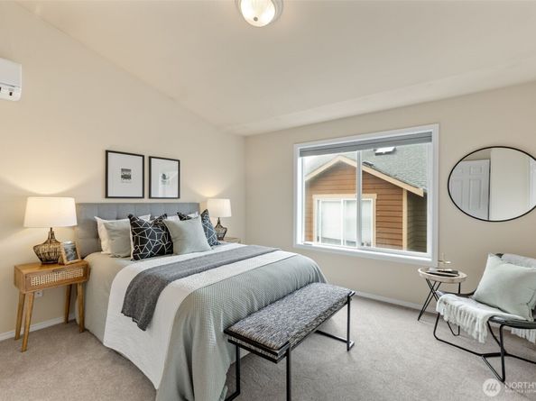 11209 Greenwood Avenue N A, Seattle WA 98133
