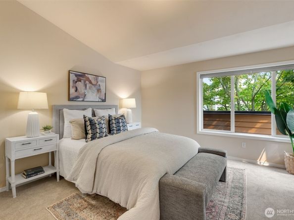 11209 Greenwood Avenue N A, Seattle WA 98133