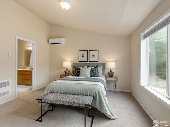 11209 Greenwood Avenue N A, Seattle WA 98133