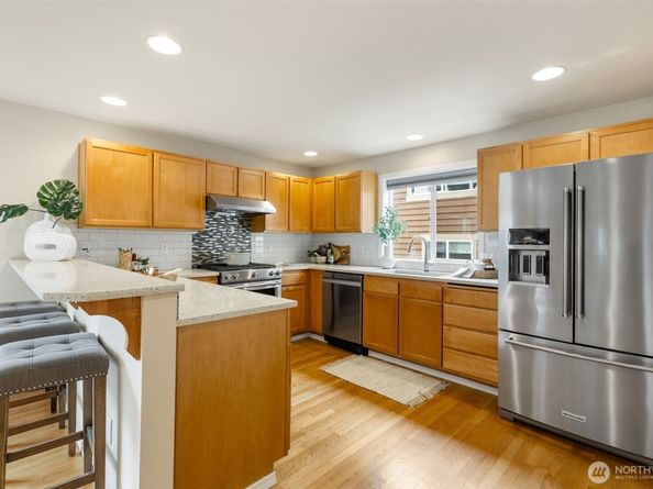 11209 Greenwood Avenue N A, Seattle WA 98133