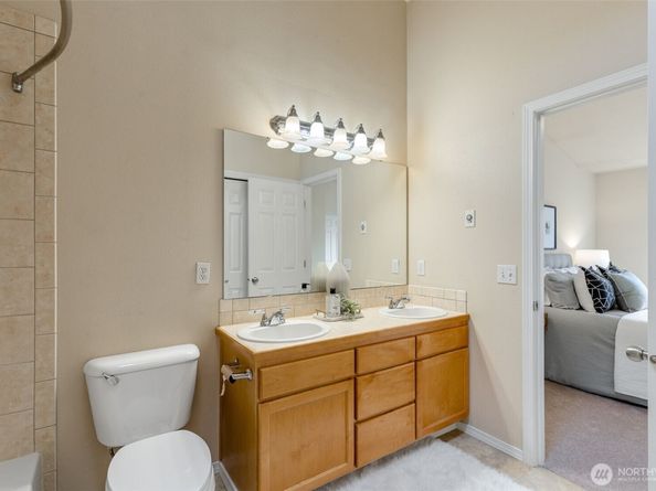 11209 Greenwood Avenue N A, Seattle WA 98133