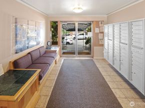 1800 Taylor Avenue N 206, Seattle WA 98109
