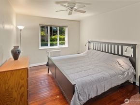 1800 Taylor Avenue N 206, Seattle WA 98109