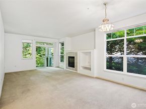 12712 Admiralty Way C206, Everett WA 98204