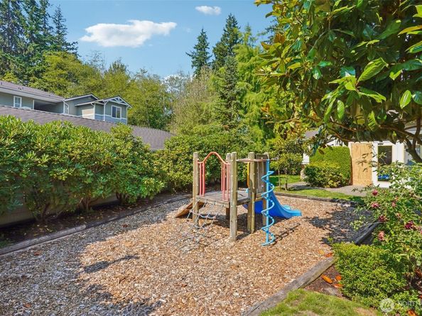 12712 Admiralty Way C206, Everett WA 98204